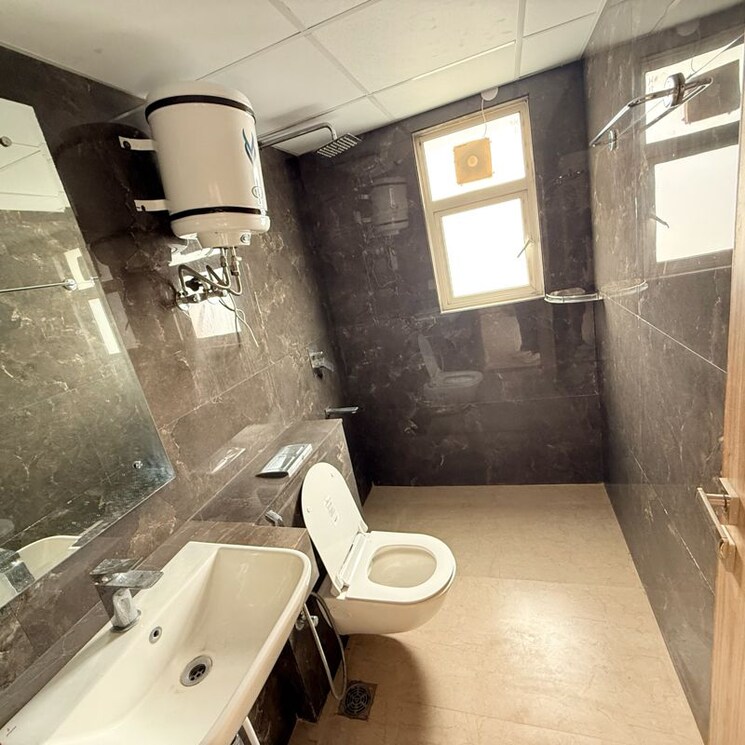 Bathroom, m3m-marina 3 Bedroom 1650 Sq.Ft. Apartment In Sector 68 Gurgaon 9730746