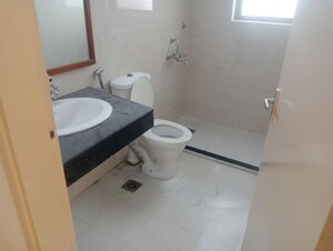Bathroom in 3.5 BHK Apartment at Bestech Park View City 1, Sector 48 – for Rent