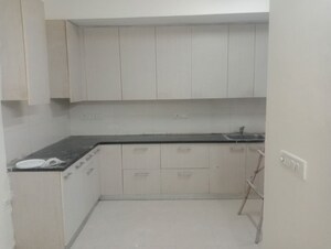 Kitchen in 3.5 BHK Apartment at Bestech Park View City 1, Sector 48 – for Rent
