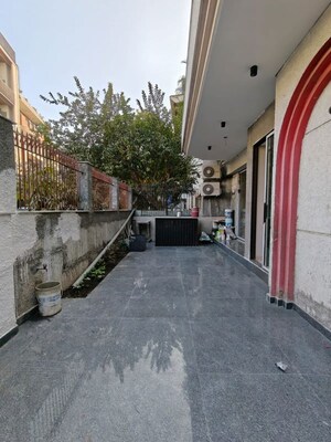 3 BHK Builder Floor – Exterior View View at Defence Colony - for Rent