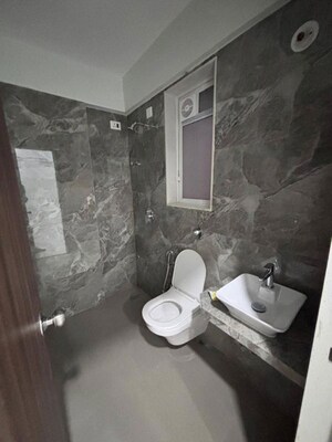 Bathroom in 2 BHK Apartment at Azad Nagar – for Rent