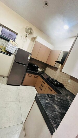 Master Bedroom in 3 BHK Apartment at Experion Capital, Gomti Nagar – for Rent