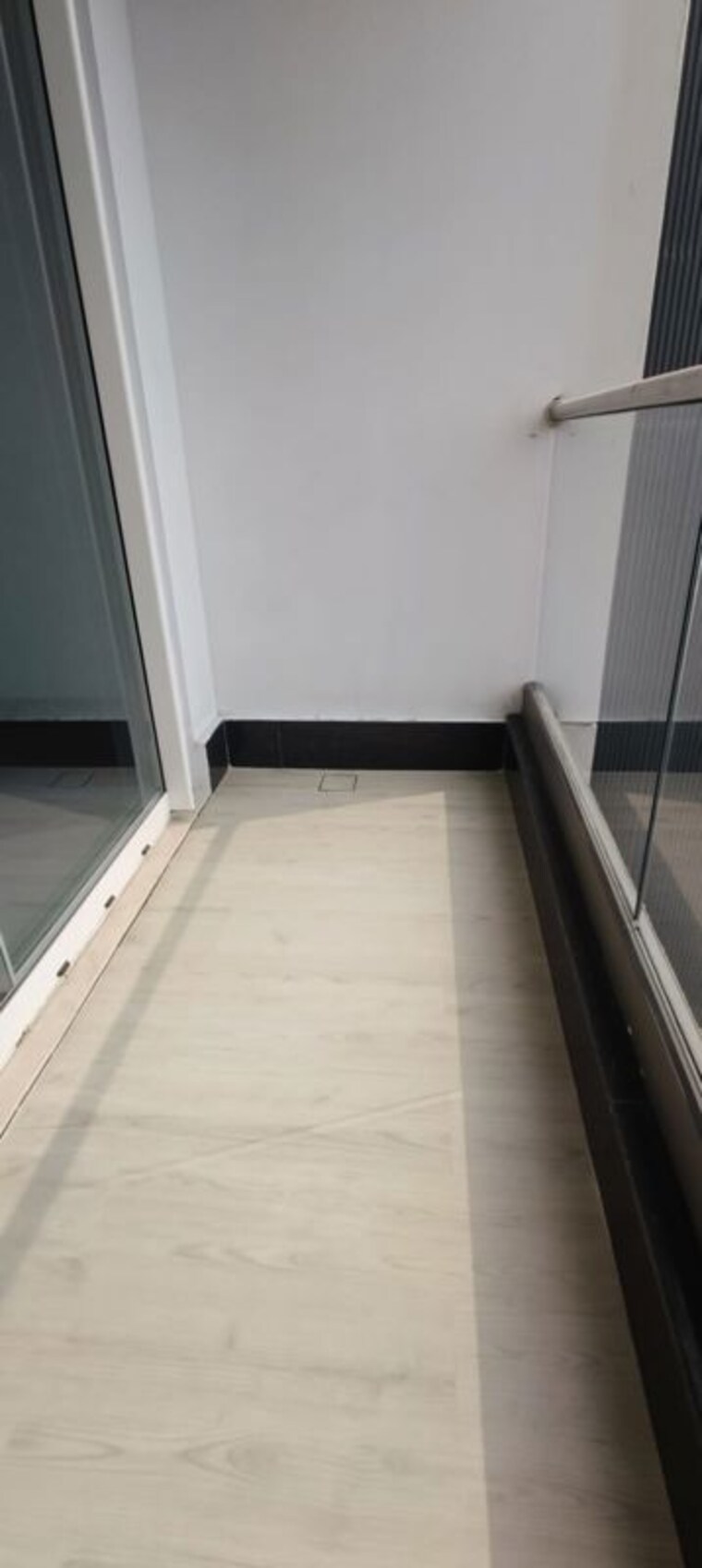 Balcony, courtyard-by-narang-realty-and-the-wadhwa-group 3 Bedroom 1160 Sq.Ft. Apartment In Pokhran Road No Two Thane 9730816