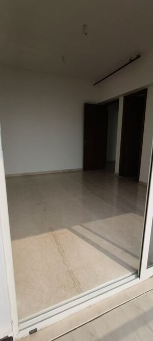 Room in 3 BHK Apartment at Courtyard by Narang Realty and The Wadhwa Group, Pokhran Road No Two – for Rent