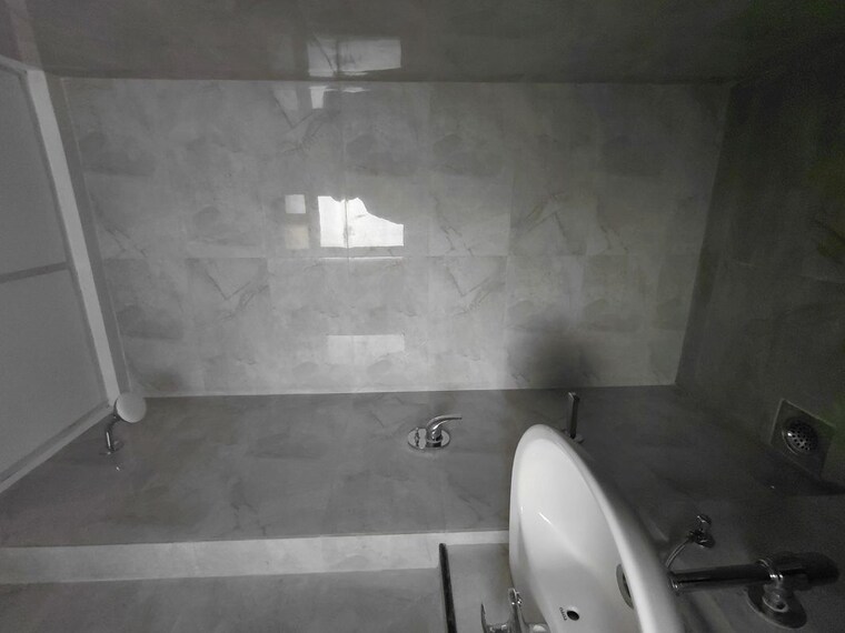Bathroom, sheth-irene 1 Bedroom 435 Sq.Ft. Apartment In Malad West Mumbai 9730838