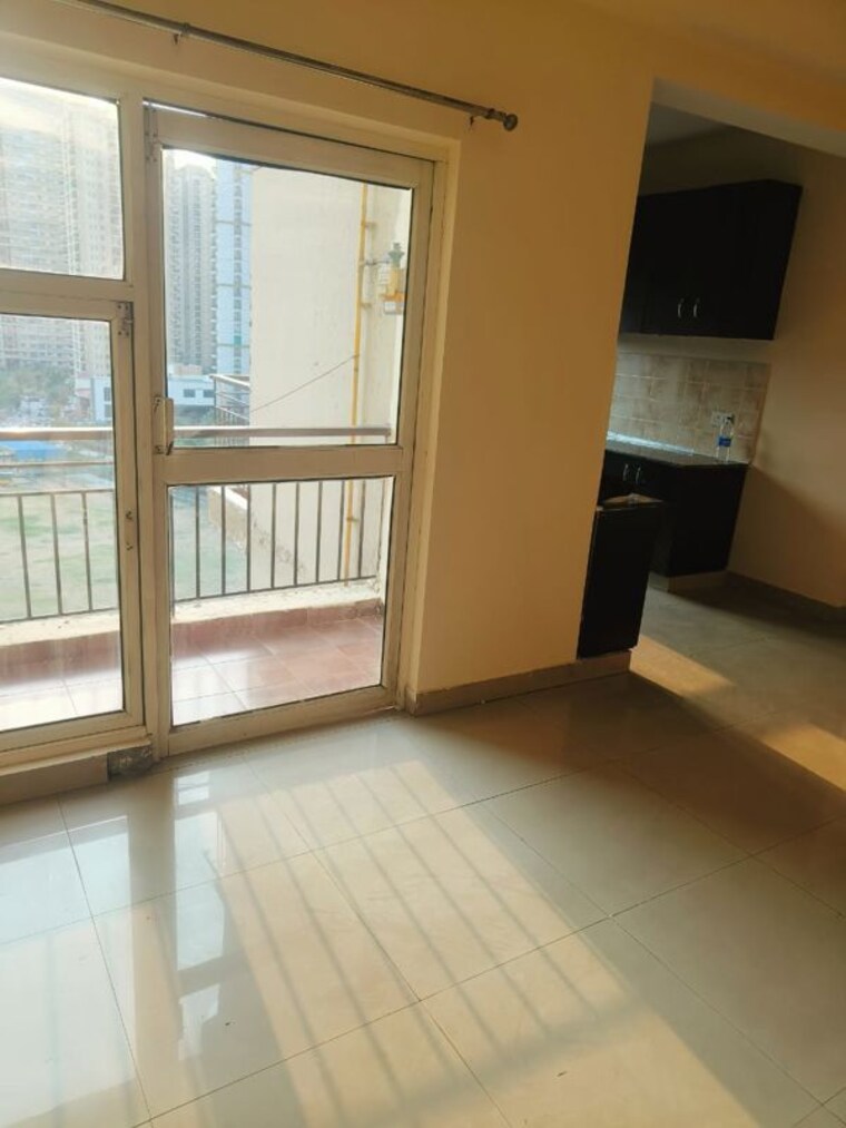 Room, aims-golf-avenue-i 2 Bedroom 1150 Sq.Ft. Apartment In Sector 75 Noida 9730844