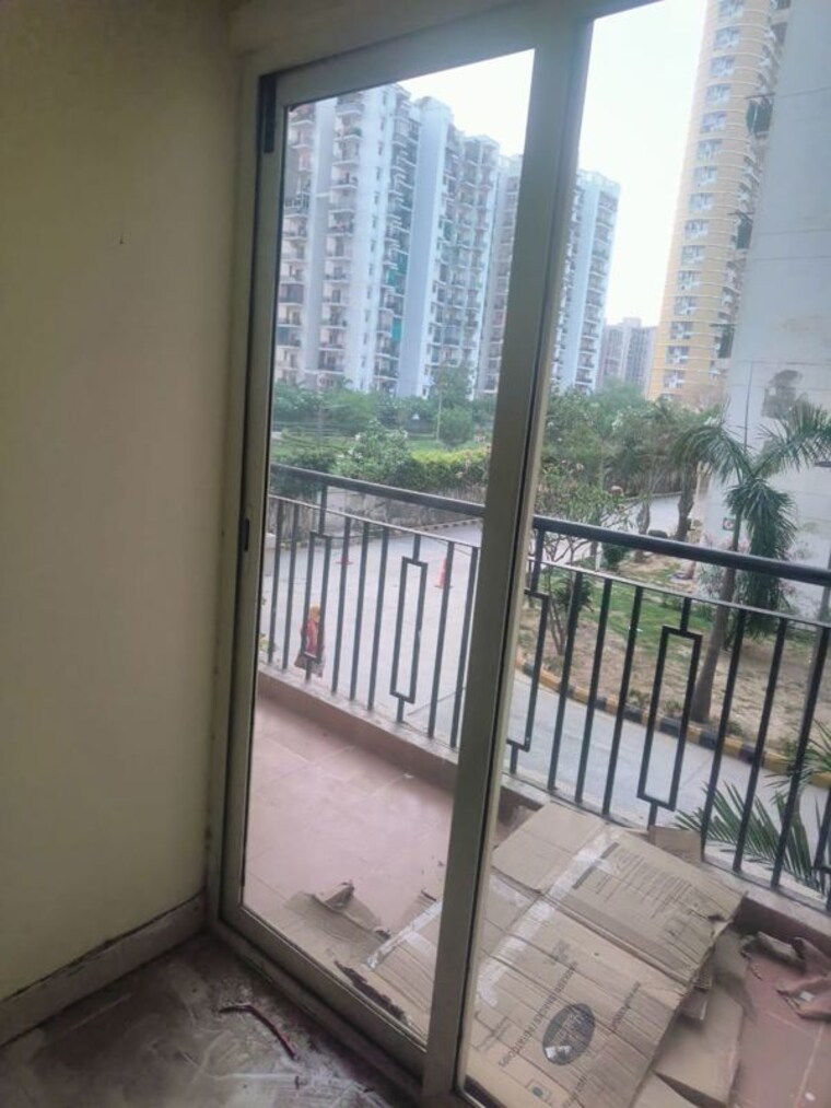Balcony, aims-golf-avenue-i 2 Bedroom 1150 Sq.Ft. Apartment In Sector 75 Noida 9730844
