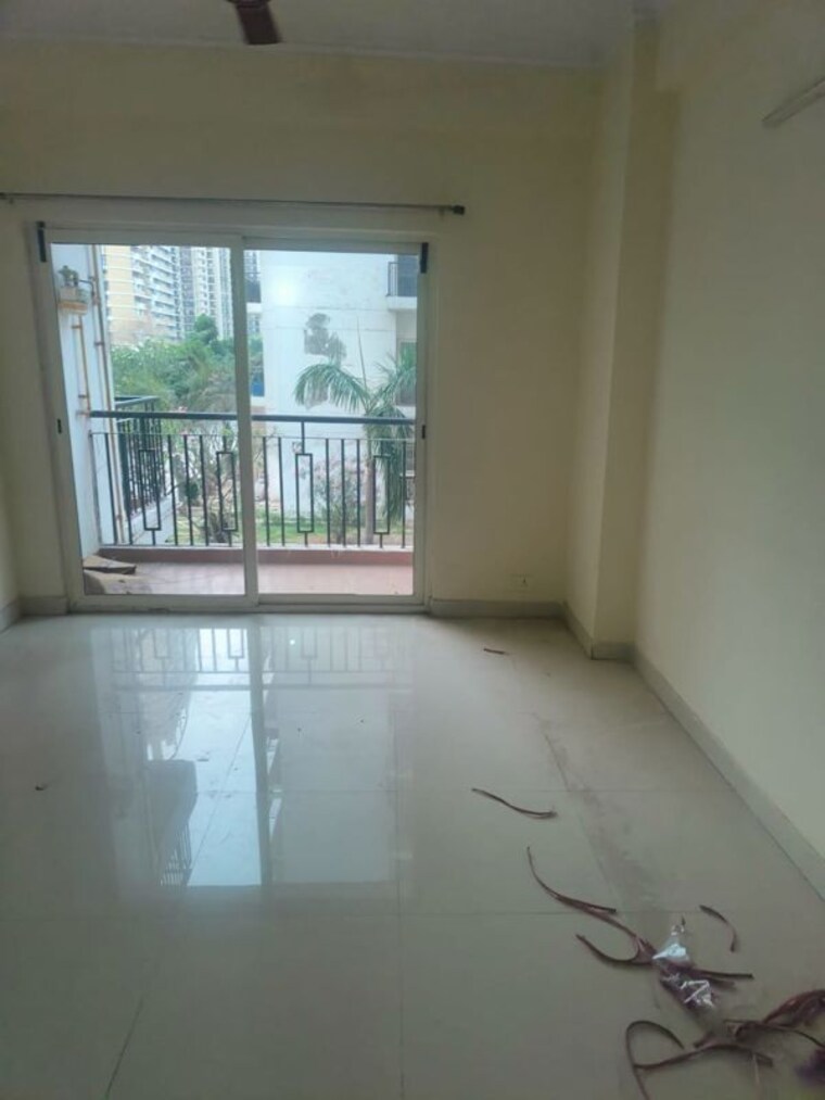 Room, aims-golf-avenue-i 2 Bedroom 1150 Sq.Ft. Apartment In Sector 75 Noida 9730844