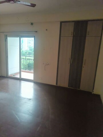 Room in 2 BHK Apartment at Aims Golf Avenue I, Sector 75 – for Rent