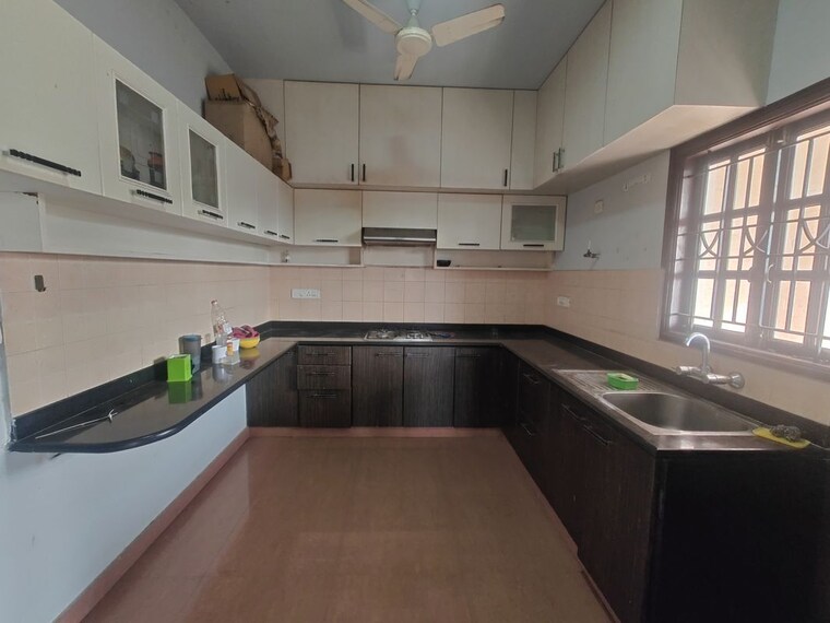 Kitchen, arafa-abode 3 Bedroom 1800 Sq.Ft. Apartment In Cooke Town Bangalore 9730845