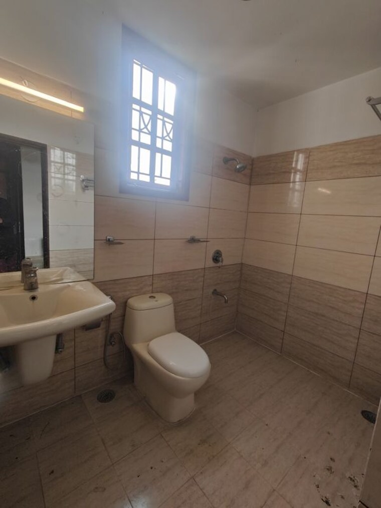 Bathroom, arafa-abode 3 Bedroom 1800 Sq.Ft. Apartment In Cooke Town Bangalore 9730845