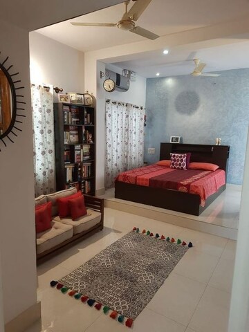 Room in  Pg at Vineet Khand – for Rent