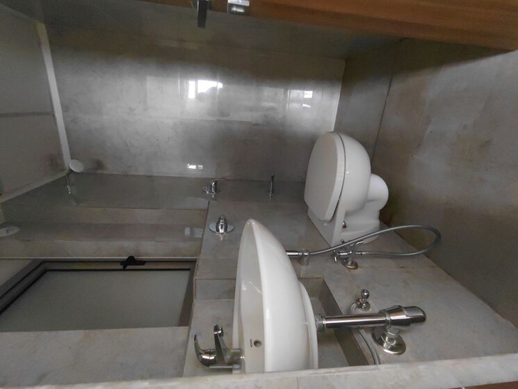 Bathroom, sheth-irene 2 Bedroom 634 Sq.Ft. Apartment In Malad West Mumbai 9730863