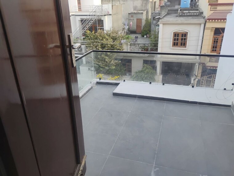 Balcony, virat nagar 6 Bedroom 250 Sq.Yd. Independent House In Virat Nagar Panipat 9730871