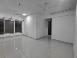 2 BHK Apartment For Rent in Triumph Swastik, Malad West