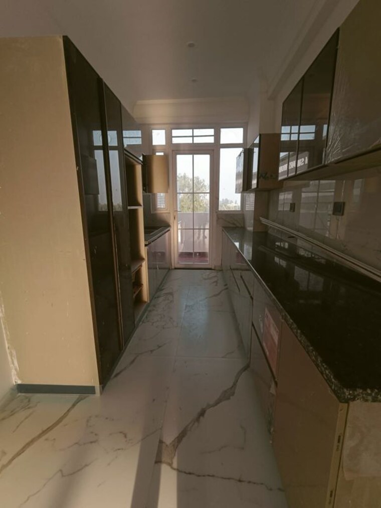 Kitchen, sushma-valencia 3 Bedroom 2250 Sq.Ft. Apartment In International Airport Road Zirakpur 9730879