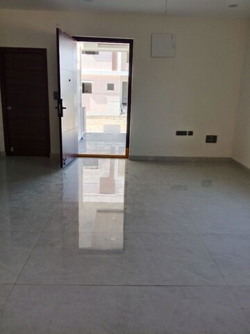 Bathroom in 4 BHK Villa at Kardanur – for Sale