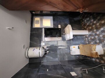 Bathroom in 3 BHK Builder Floor at Palm Residency Chhatarpur, Chattarpur – for Sale