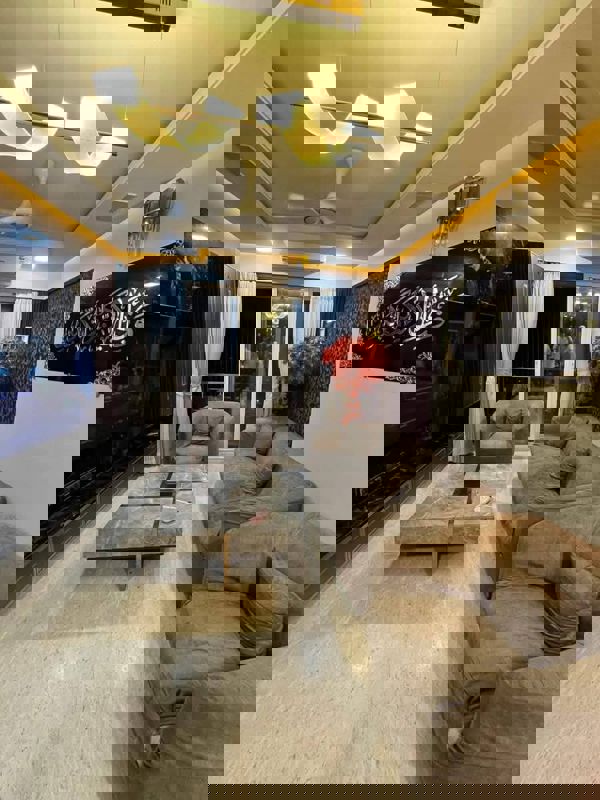 3 BHK Apartment For Rent in Andheri West 