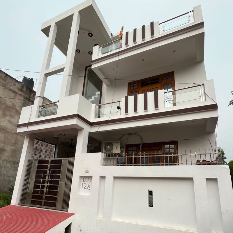 Pg For Rent in Roshni Girla pg