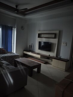 4 BHK + Pooja Room,Servant Room Apartment For Rent in Sunshine Helios