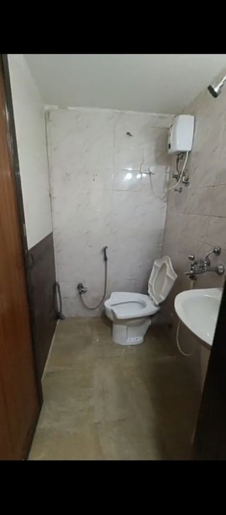 Bathroom, parel Pg For Boys & Girls In Parel 9730968