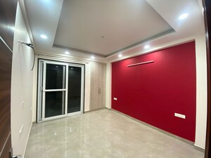 Room in 3 BHK Builder Floor at Unitech South City II, Sector 50 – for Rent