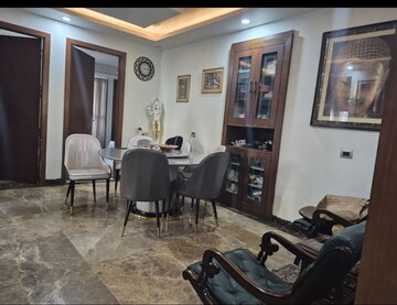 Gym in 2 BHK Builder Floor at Ansal Sushant Apartments, Sushant Lok I – for Rent