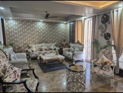 2 BHK + Servant Room Builder Floor For Rent in Ansal Sushant Apartments