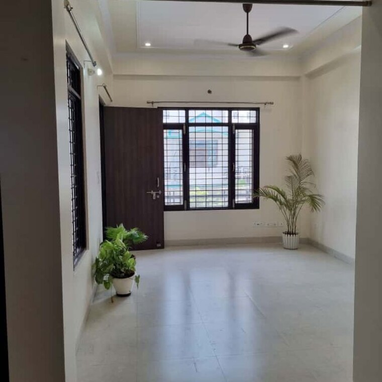 Room, gomti nagar Pg For Girls In Gomti Nagar 9730996