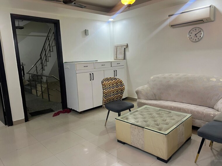 Living Room, chattarpur 1 Bedroom 450 Sq.Ft. Builder Floor In Chattarpur Delhi 9514025