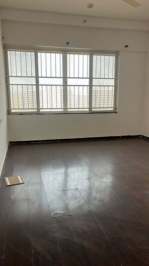 Room in 3 BHK Apartment at Hinjewadi – for Sale