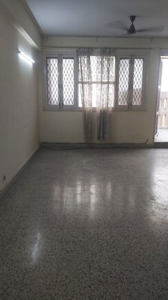 3.5 BHK + Study Room Apartment For Sale in Mayur Vihar