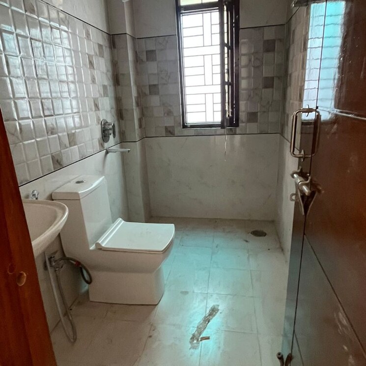 Bathroom, gomti nagar Pg For Girls In Gomti Nagar 9731016