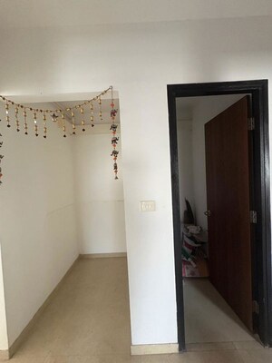 Room in 2 BHK Apartment at Lodha Lakeshore Greens, Dombivli East – for Rent