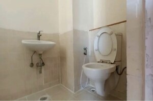 Bathroom in 3 BHK Apartment at Jaypee Greens Kosmos, Sector 134 – for Rent