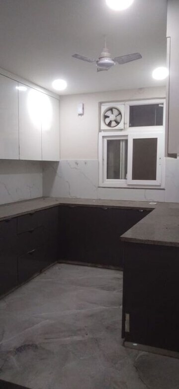 Kitchen in 2 BHK Builder Floor at Munjal Tower, Sector 12 – for Rent