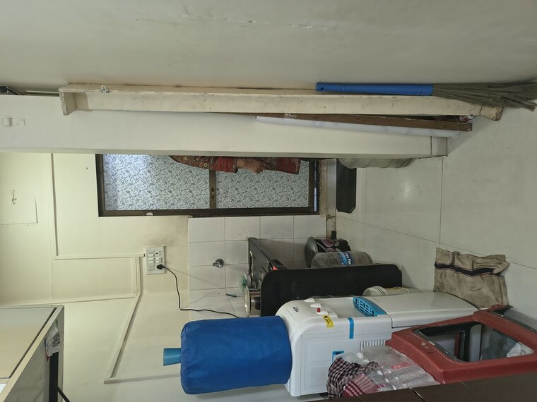 Team Area, kurla east Commercial Office Space 400 Sq.Ft. In Kurla East Mumbai 9731073