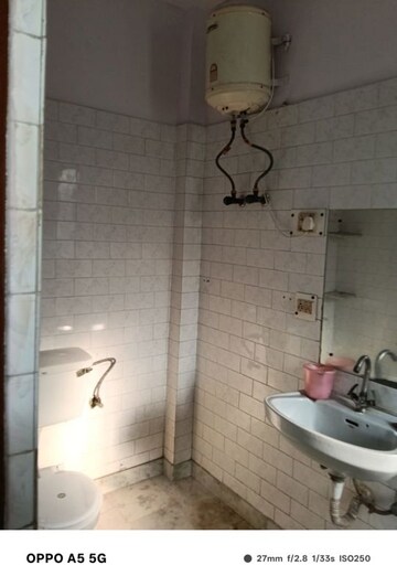 Master Bedroom in 1 BHK Independent House at RWA Apartments, Sector 31 – for Rent