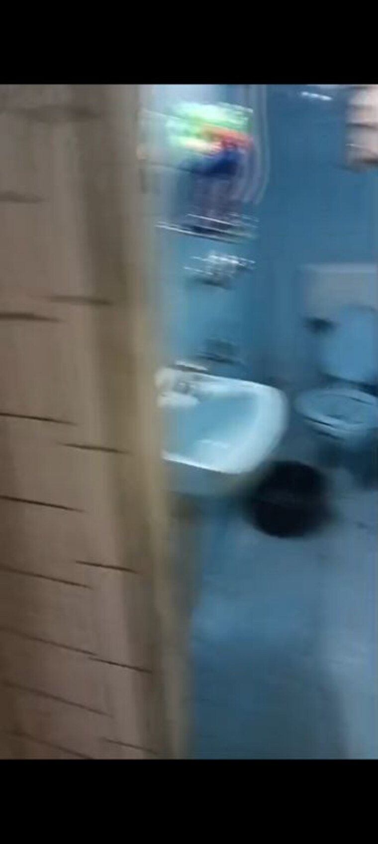 Bathroom, kurla east 1 Bedroom 500 Sq.Ft. Apartment In Kurla East Mumbai 9731078