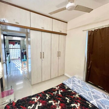 Bedroom in 2 BHK Apartment at Windsor Apartment Bandra West, St. Peters Colony – for Rent