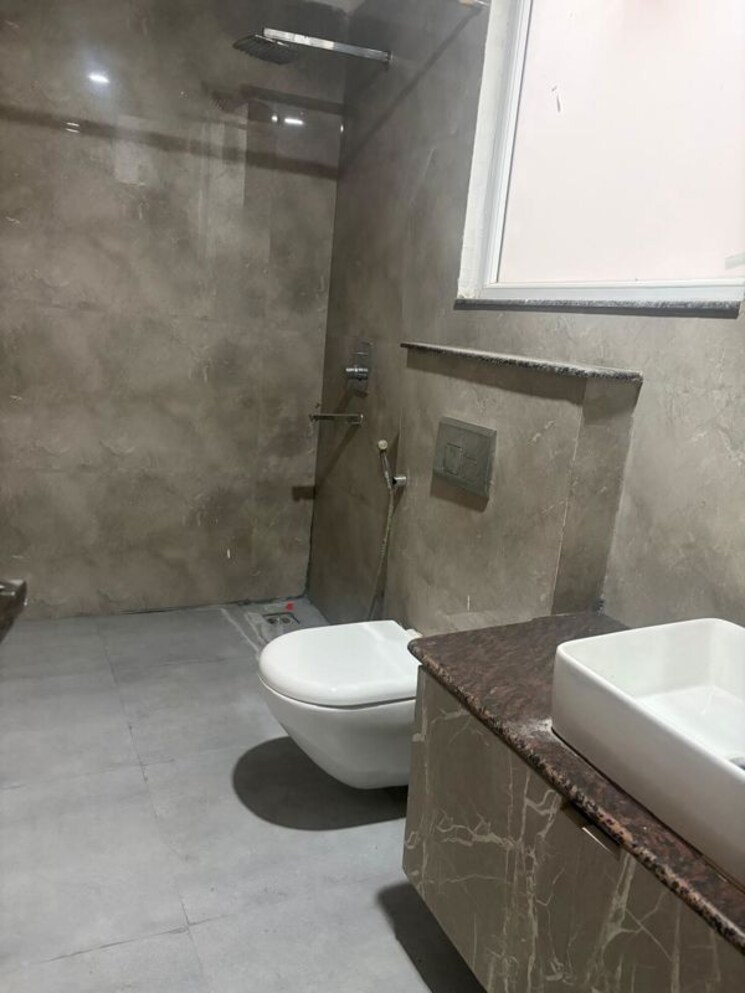 Bathroom, sector 12 3 Bedroom 1500 Sq.Ft. Builder Floor In Sector 12 Gurgaon 9731096