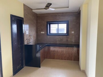 Room in 2 BHK Apartment at Manish Nagar – for Rent
