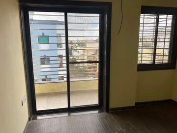 Room in 2 BHK Apartment at Manish Nagar – for Rent