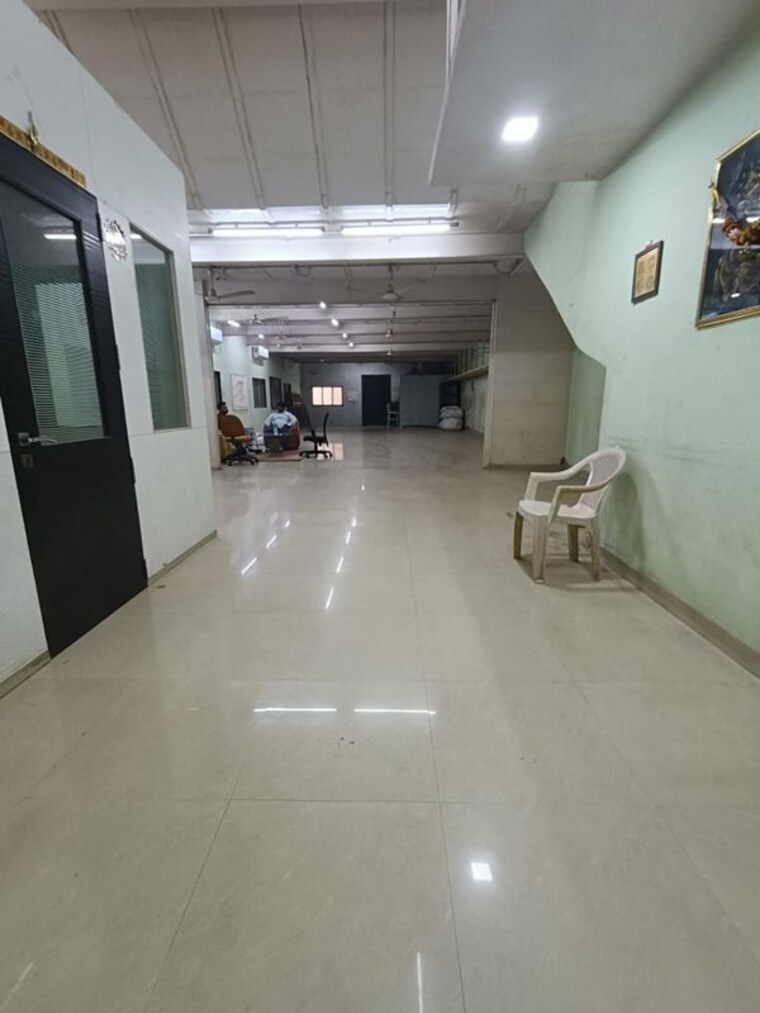  Parking, samruddhi-chs-goregaon-west Commercial Warehouse 6000 Sq.Yd. In Motilal Nagar Mumbai 9731132