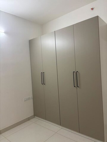 Room in 2 BHK Apartment at Candeur 40, Miyapur – for Rent