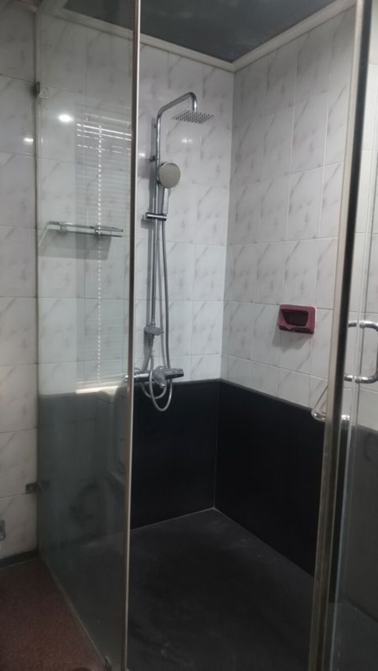 Bathroom, jubilee hills 5 Bedroom 7000 Sq.Ft. Independent House In Jubilee Hills Hyderabad 9731142