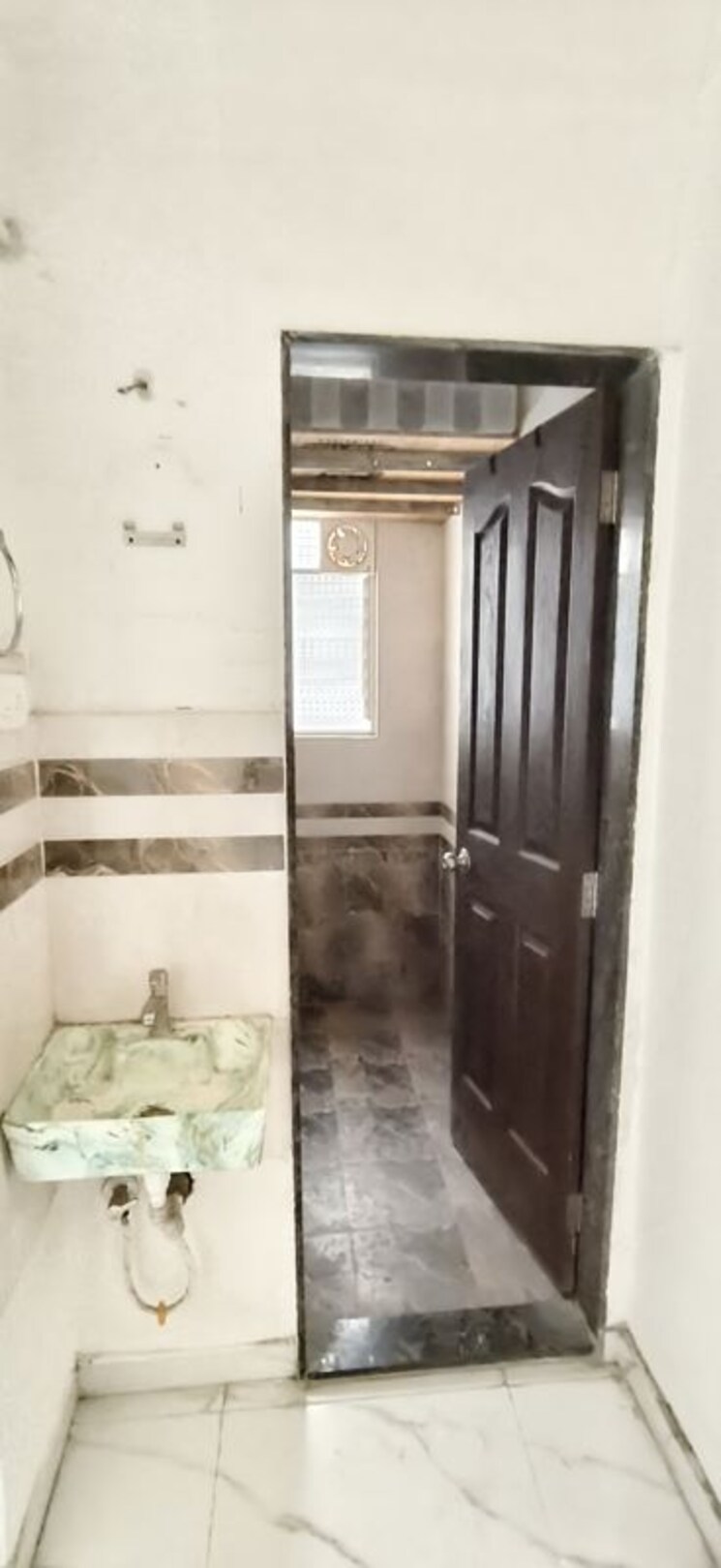 Bathroom, wadgaon sheri 1 Bedroom 586 Sq.Ft. Apartment In Wadgaon Sheri Pune 9731152