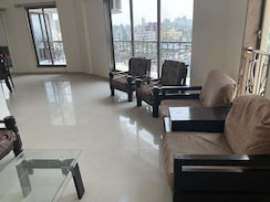 2 BHK Apartment For Rent in Laxmanbhai Laxcon Tower