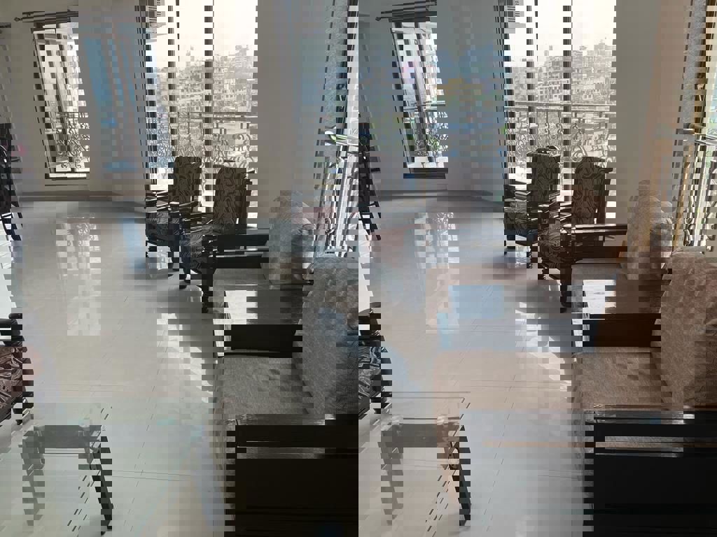 2 BHK Apartment For Rent in Laxmanbhai Laxcon Tower